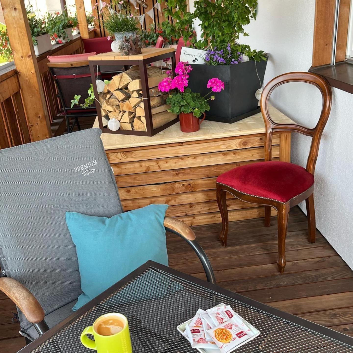 Conny'S B&B Niederweningen Eksteriør billede
