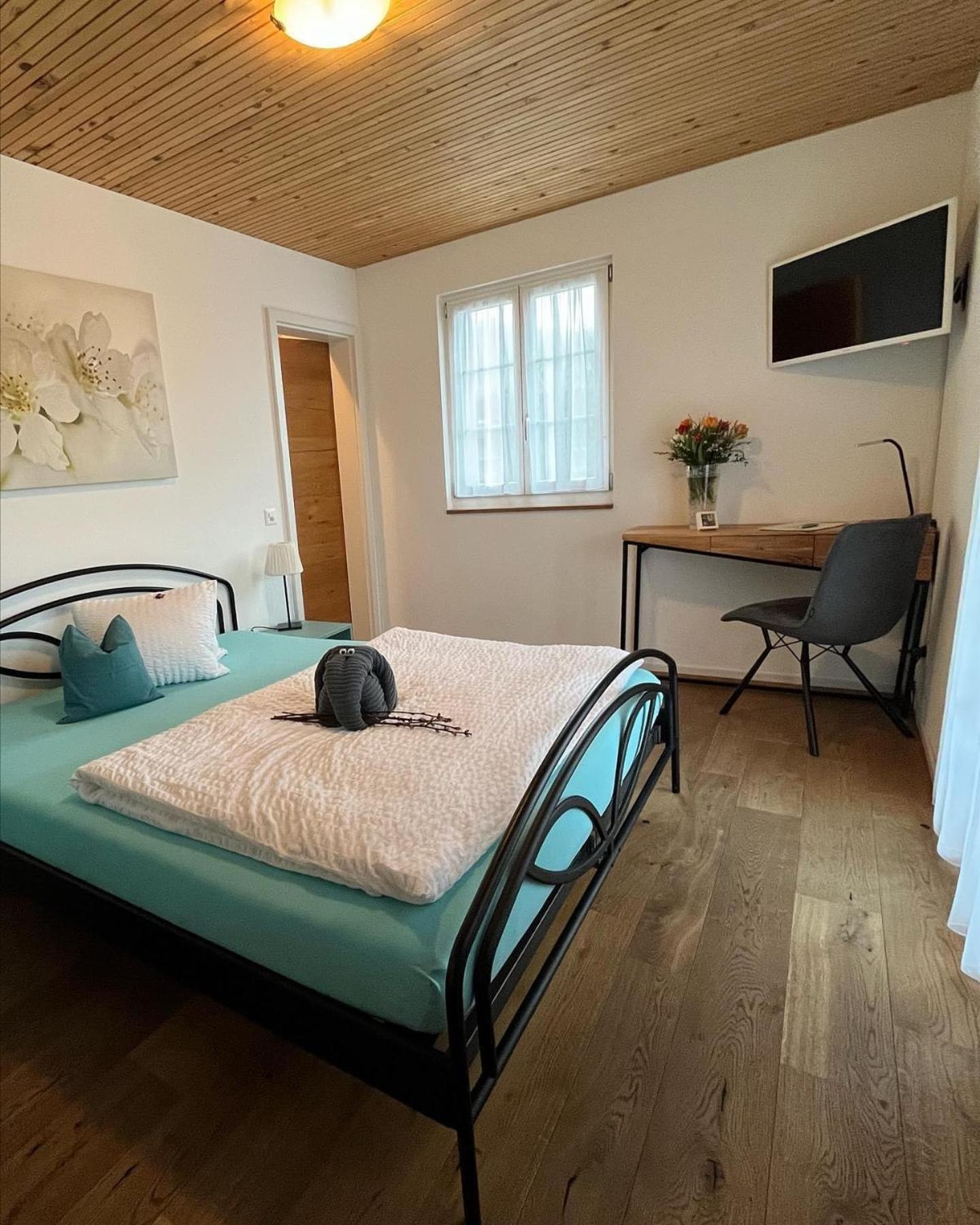 Conny'S B&B Niederweningen Eksteriør billede