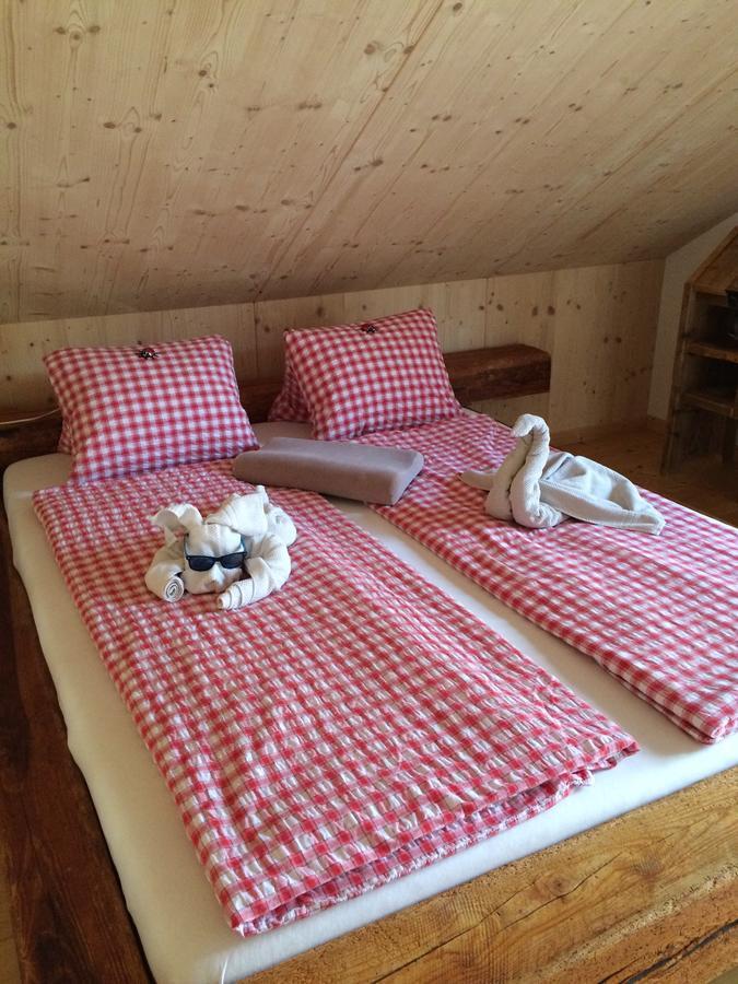 Conny'S B&B Niederweningen Eksteriør billede