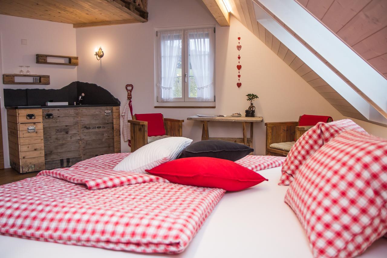 Conny'S B&B Niederweningen Eksteriør billede