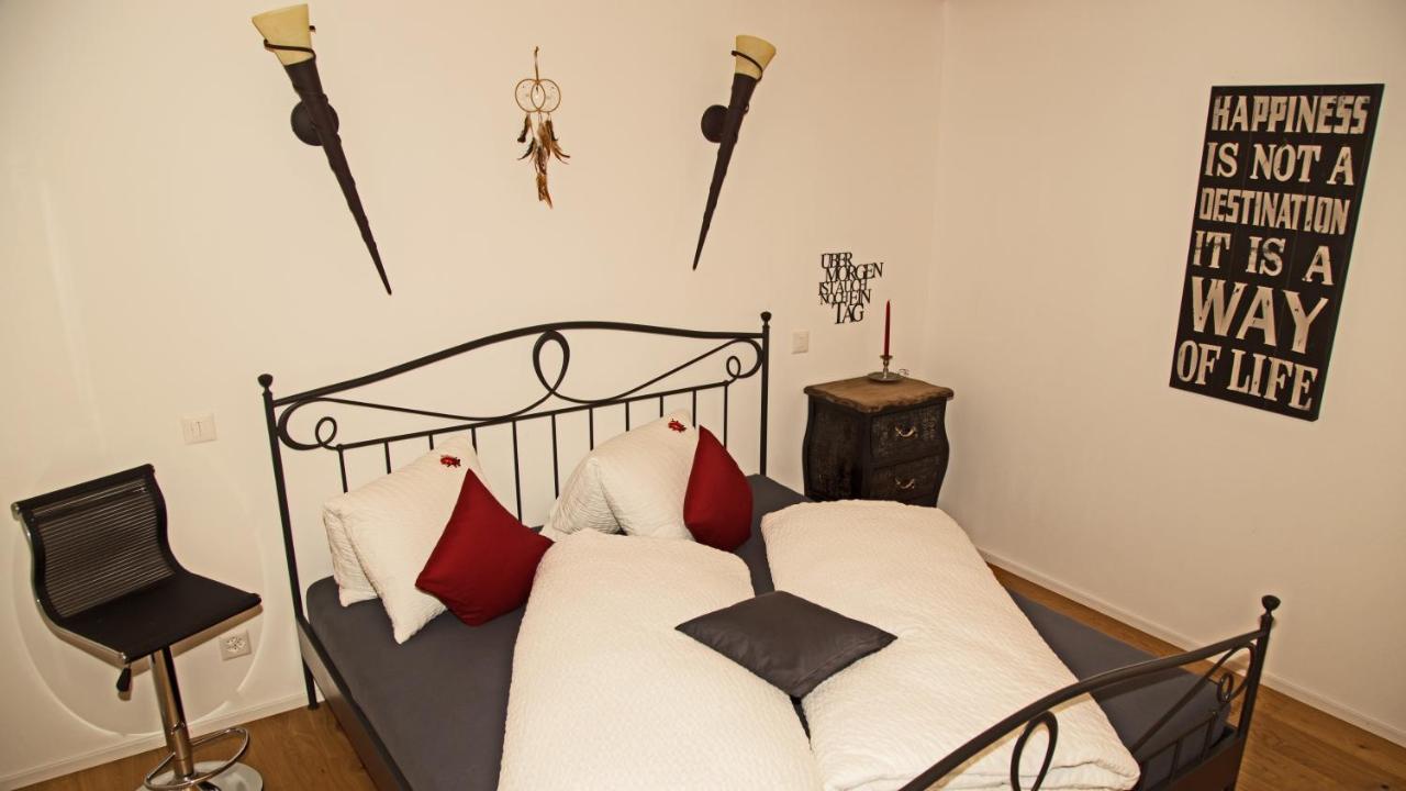 Conny'S B&B Niederweningen Eksteriør billede